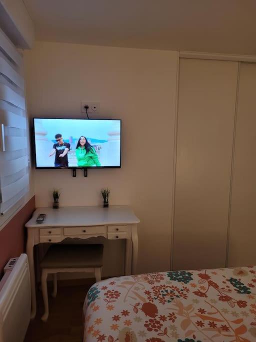 Apartment Un Beau T2 Neuf A Cote De Puy Du Fou Et La Cote Vendeene *